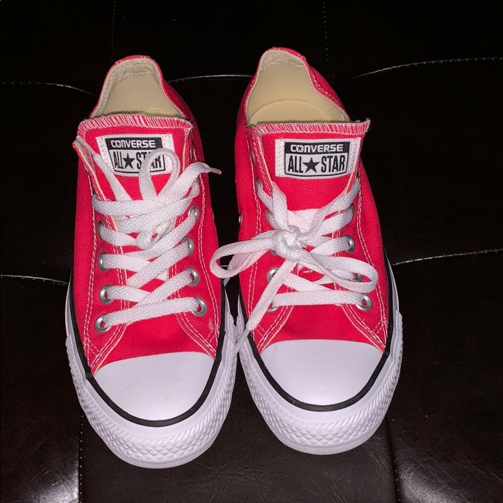 Converse unisex 5 men’s 7 women’s